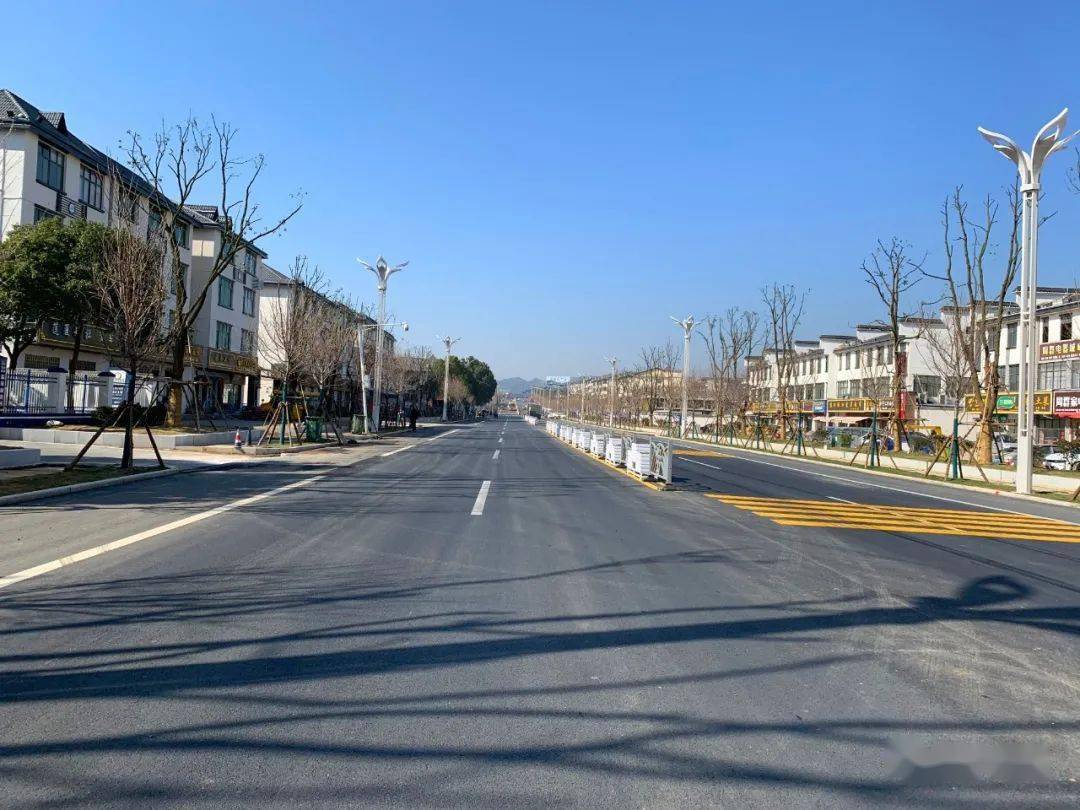廬山市溫泉鎮(zhèn)溫華路白改黑提升項目